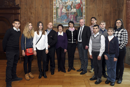 Schülergruppe aus Odessa besucht Oberbürgermeister Joachim Wolbergs