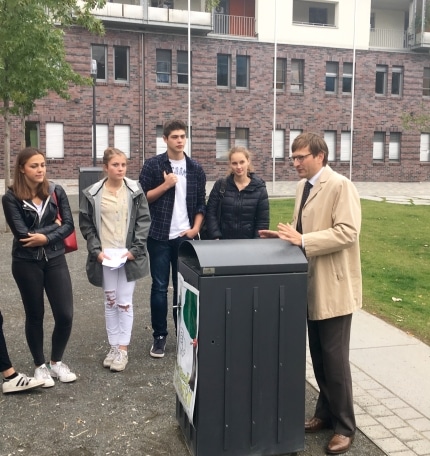 161005_stadtrat_dr-_franz_und_schuelerinnen_der_gutenbergschule_2