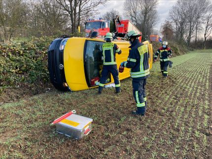 Alleinunfall eines Pakettransporters