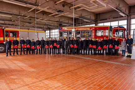 fw-bremerhaven-verbeamtungen-und-neueinstellungen-bei-der-feuerwehr-bremerhaven